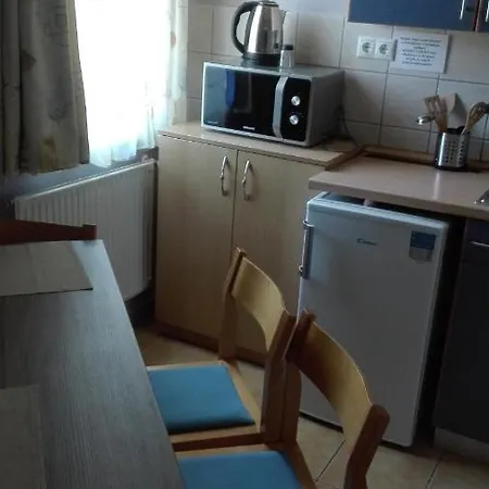 Golden Ball Apartman Maganszallashely *